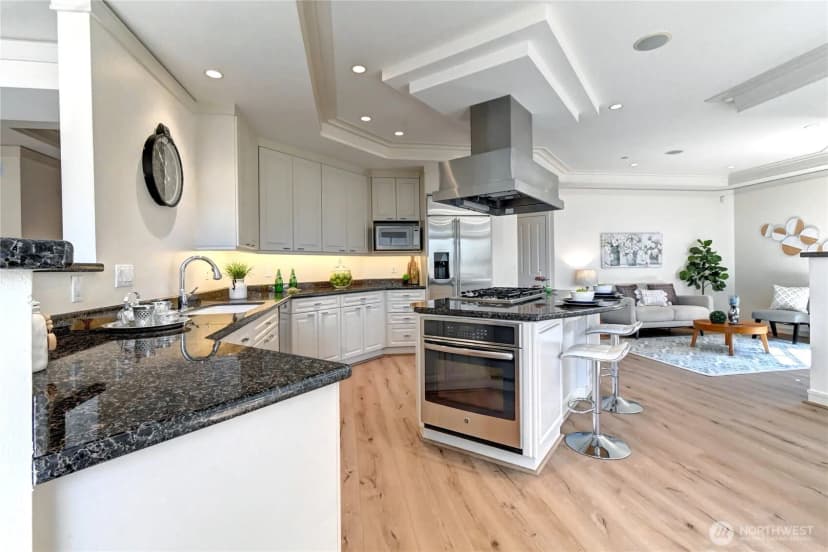 Property photo for 528 Lake Street S #a201, Kirkland photo 18