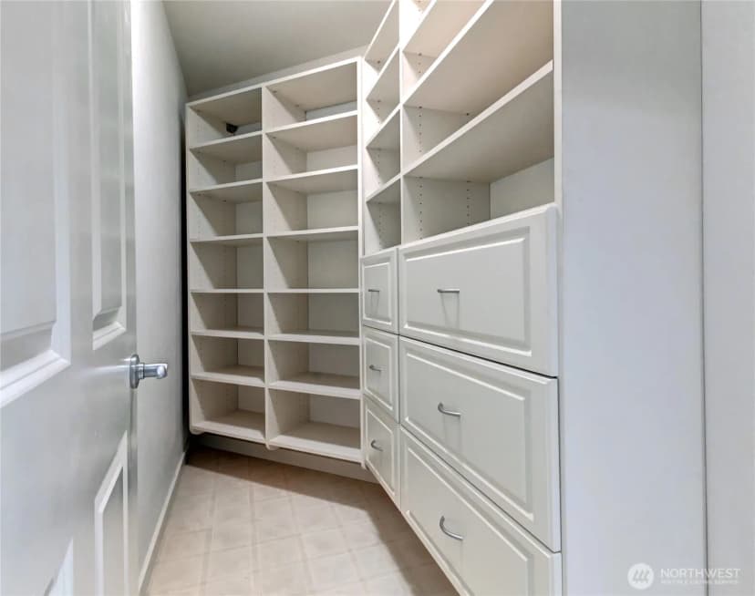 Property photo for 528 Lake Street S #a201, Kirkland photo 32