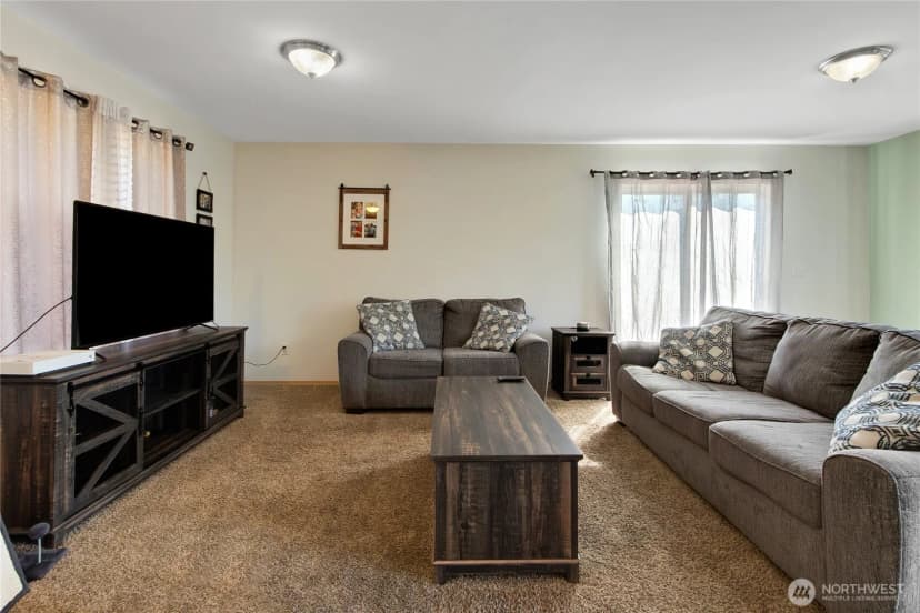 Property photo for 31512 61st Avenue S, Roy photo 14
