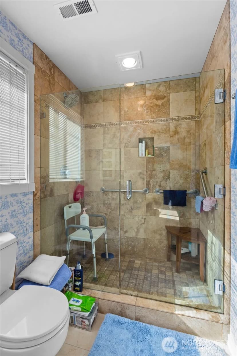 Property photo for 311 S 2nd Street #101, Kirkland photo 28