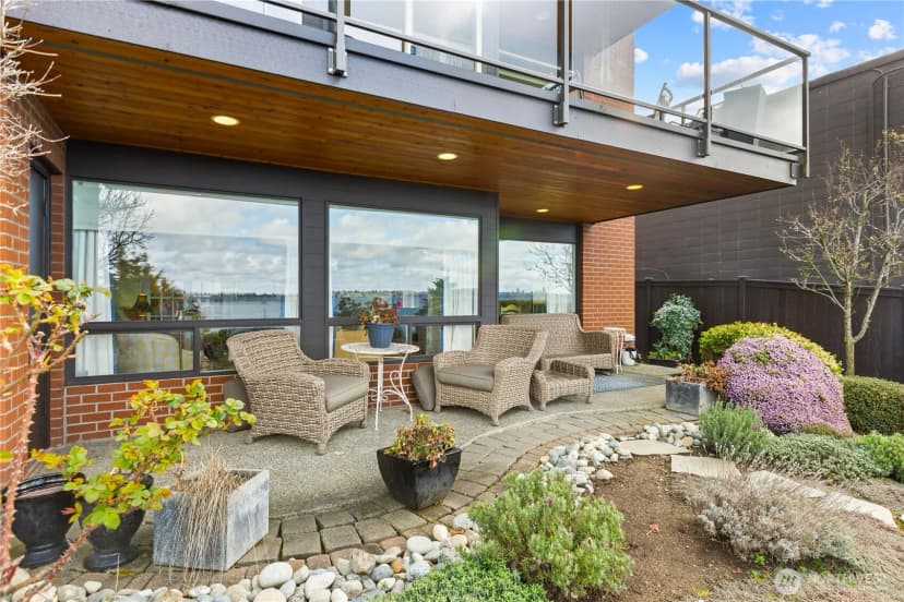Property photo for 311 S 2nd Street #101, Kirkland photo 35