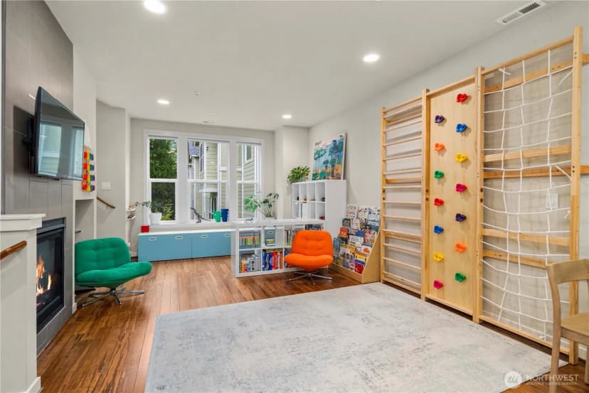 Property photo for 23000 Ne 8th Street #e5, Sammamish photo 6