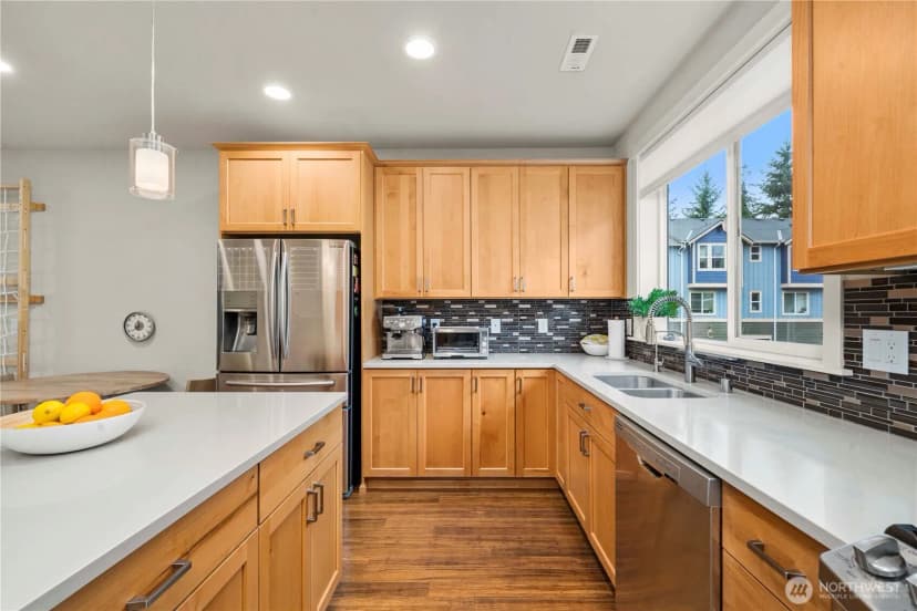 Property photo for 23000 Ne 8th Street #e5, Sammamish photo 10