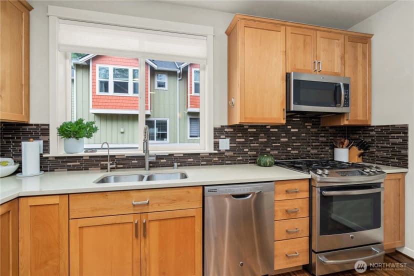 Property photo for 23000 Ne 8th Street #e5, Sammamish photo 12