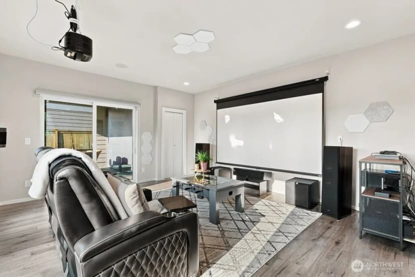 Property photo for 33569 Walnut Avenue Se, Black Diamond photo 26