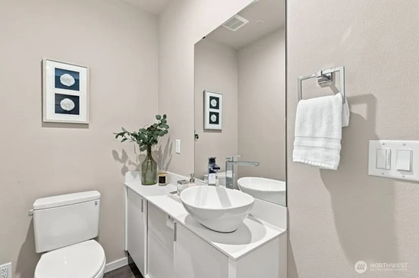Property photo for 33569 Walnut Avenue Se, Black Diamond photo 8