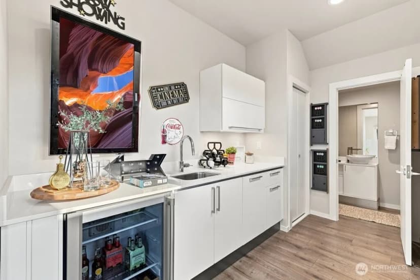Property photo for 33569 Walnut Avenue Se, Black Diamond photo 28
