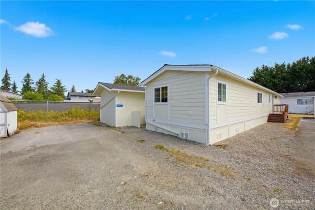 Property photo for 19920 67th Avenue Ne #4, Arlington
