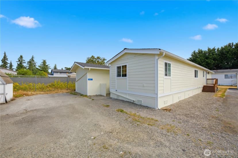 Property photo for 19920 67th Avenue Ne #4, Arlington
