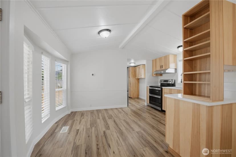 Property photo for 19920 67th Avenue Ne #4, Arlington photo 6