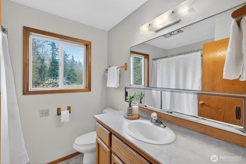 Property photo for 5581 Mission Road, Bellingham photo 30