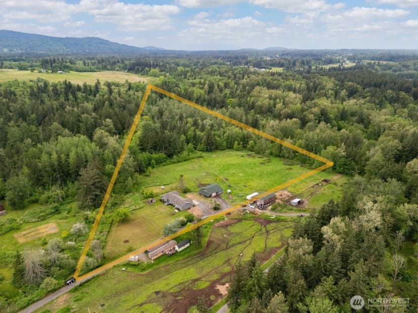 Property photo for 5581 Mission Road, Bellingham photo 38