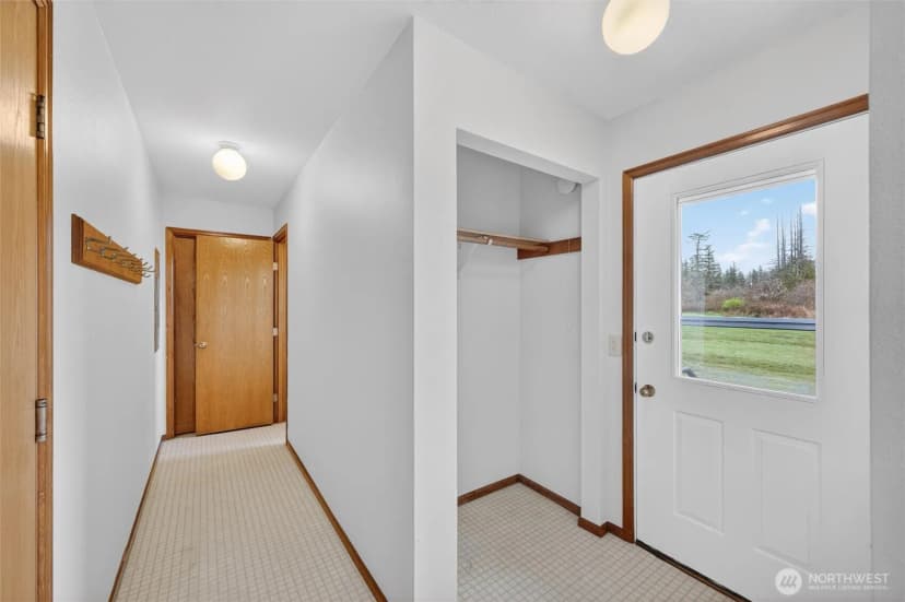 Property photo for 5581 Mission Road, Bellingham photo 18