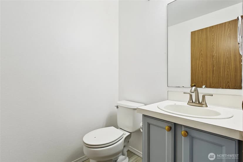Property photo for 3939 10th Street Se #f-3, Puyallup photo 10