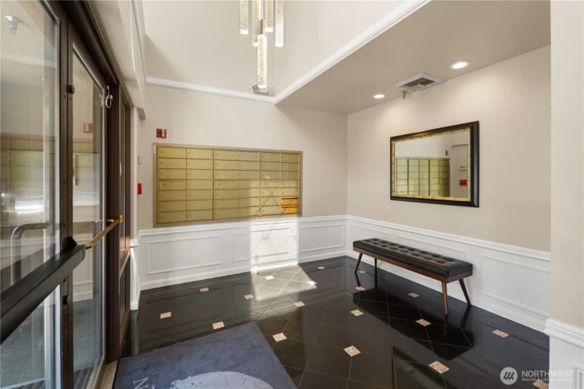 Property photo for 3300 Meridian Avenue N #302, Seattle photo 4