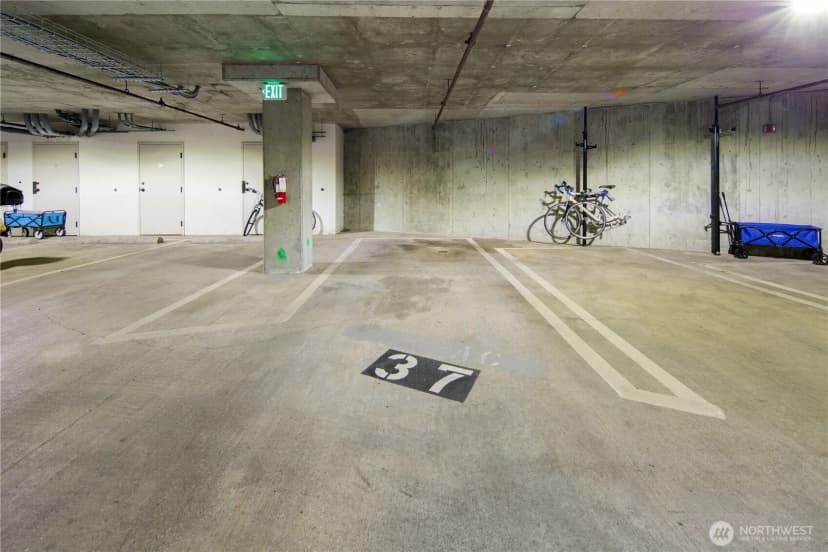Property photo for 3300 Meridian Avenue N #302, Seattle photo 25