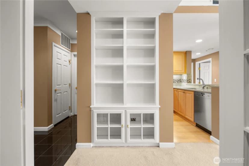 Property photo for 3300 Meridian Avenue N #302, Seattle photo 13