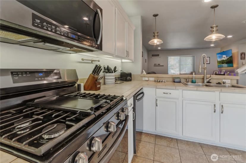 Property photo for 5715 Vermont Avenue Se, Lacey photo 10