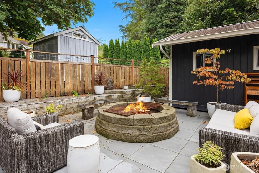 Property photo for 1542 10th Place N, Edmonds photo 30