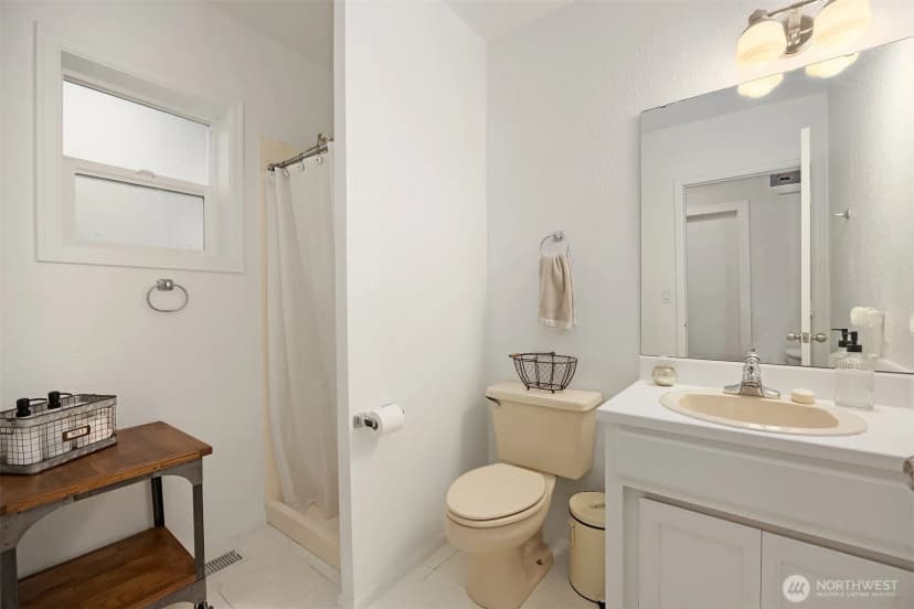 Property photo for 1542 10th Place N, Edmonds photo 25