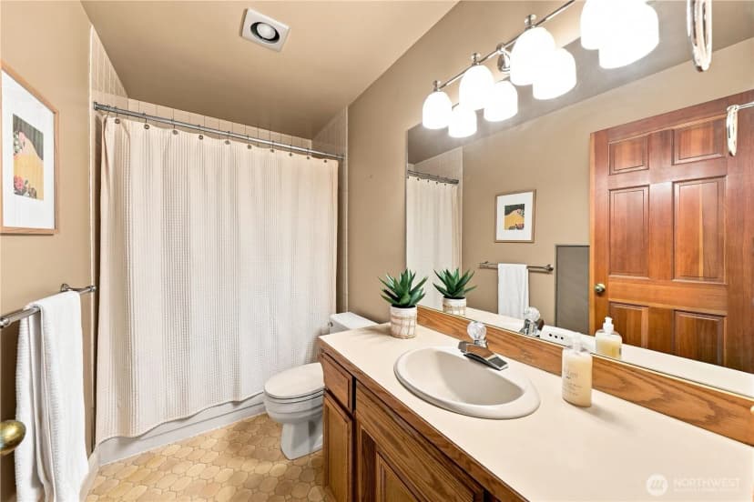 Property photo for 3805 203rd Avenue Ne, Sammamish photo 34