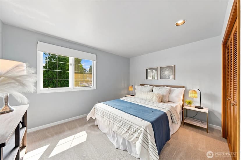 Property photo for 3805 203rd Avenue Ne, Sammamish photo 32