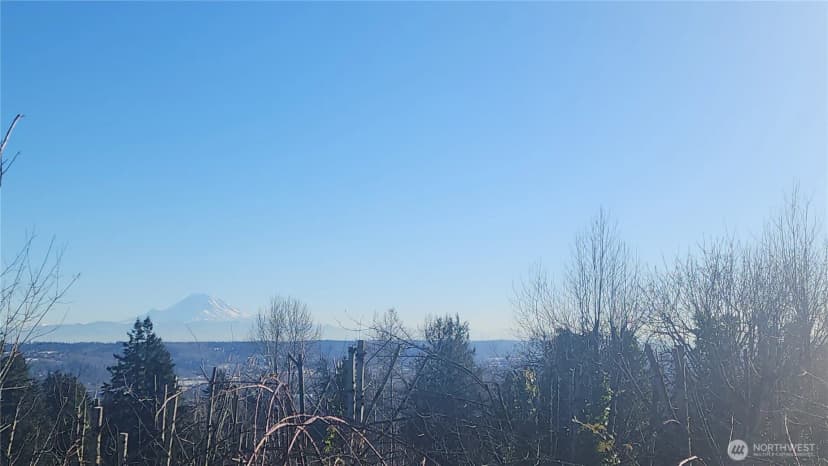 Property photo for 71 Xx S 130th Street, Seattle photo 8