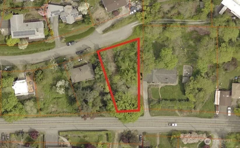 Property photo for 71 Xx S 130th Street, Seattle photo 3