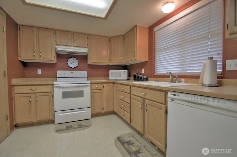 Property photo for 4216 Richmond Lane Se, Lacey photo 7