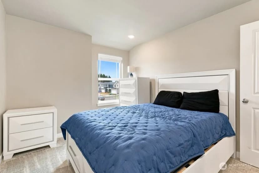 Property photo for 939 Vine Maple Street Se, Lacey photo 19
