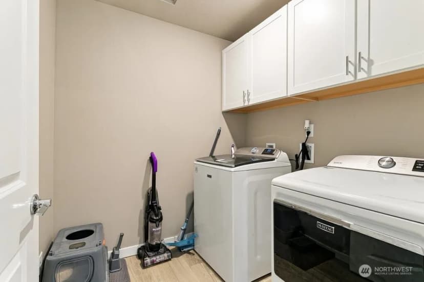 Property photo for 939 Vine Maple Street Se, Lacey photo 22