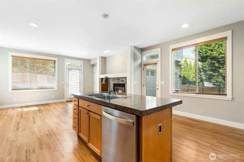 Property photo for 15381 129th Avenue Ne, Woodinville photo 14