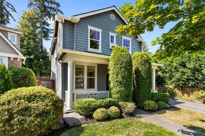 Property photo for 15381 129th Avenue Ne, Woodinville photo 2