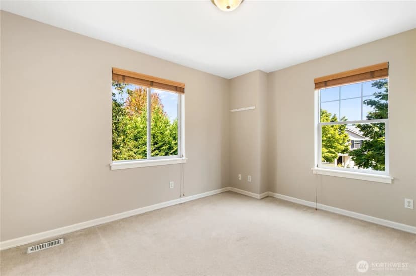 Property photo for 15381 129th Avenue Ne, Woodinville photo 32