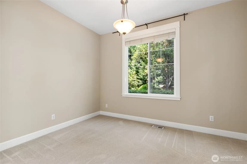 Property photo for 15381 129th Avenue Ne, Woodinville photo 10