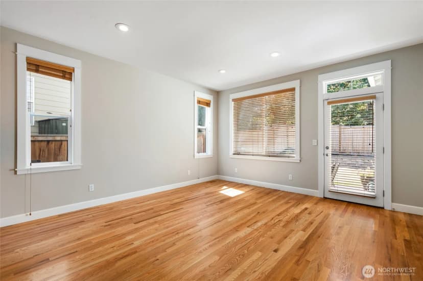 Property photo for 15381 129th Avenue Ne, Woodinville photo 18