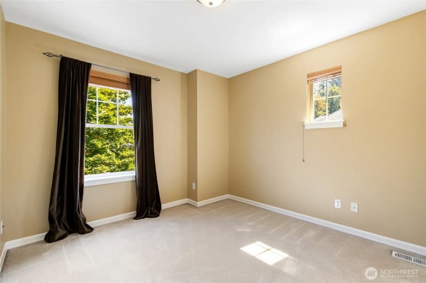 Property photo for 15381 129th Avenue Ne, Woodinville photo 30