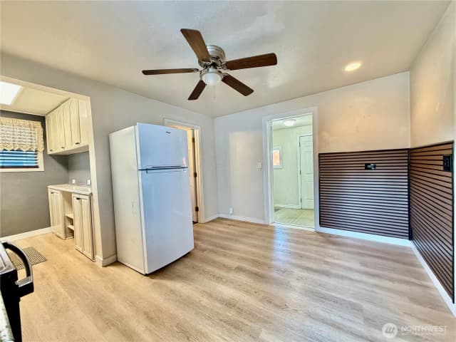 Property photo for 414 S 4th St., Dayton photo 5