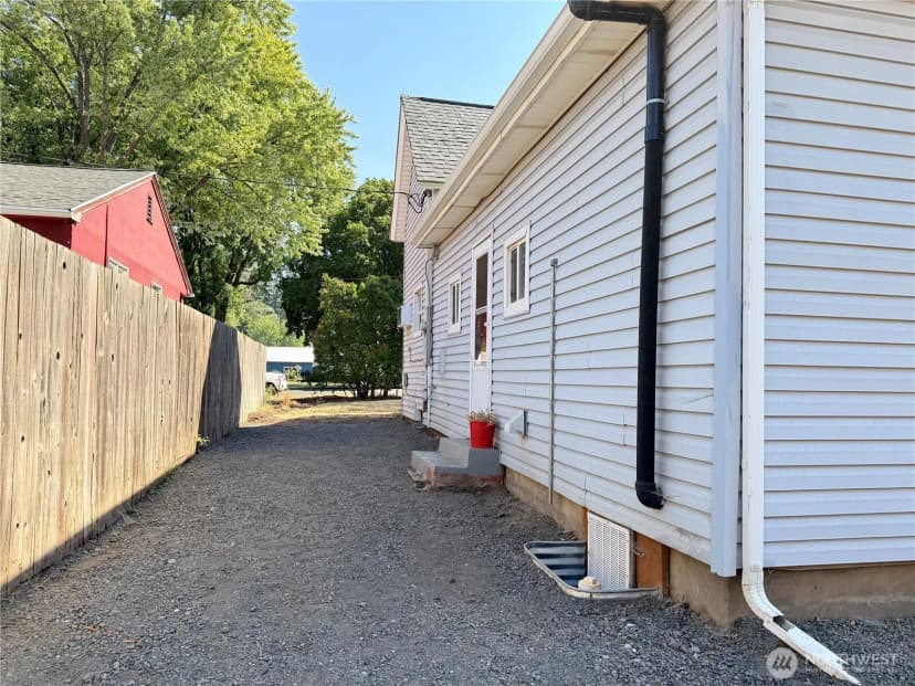 Property photo for 414 S 4th St., Dayton photo 19