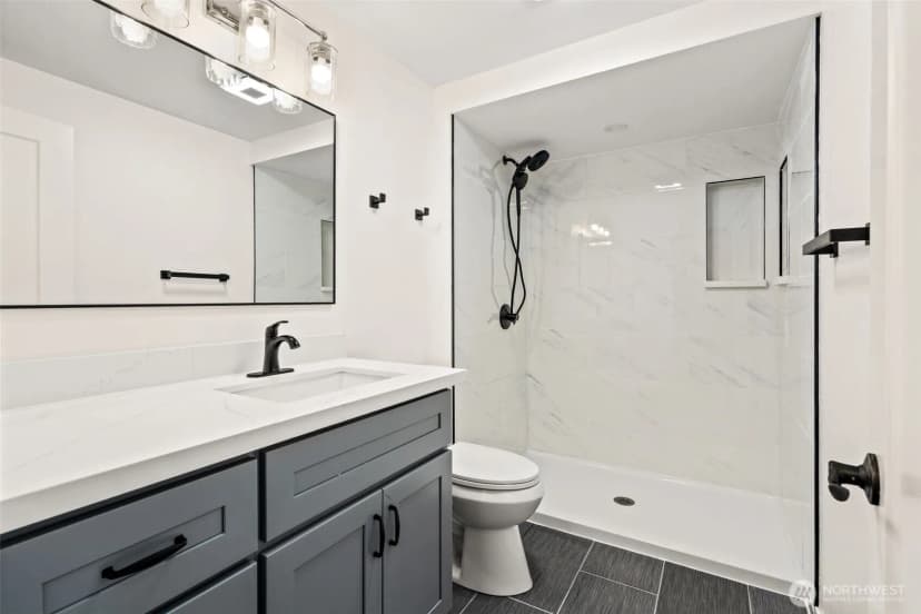 Property photo for 4808 E La Salle Street, Port Orchard photo 12