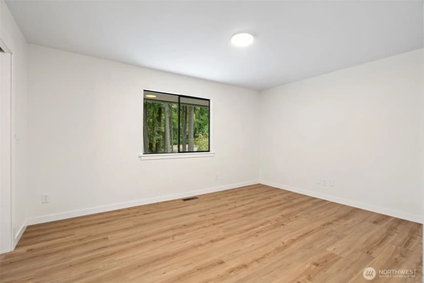 Property photo for 4808 E La Salle Street, Port Orchard photo 16