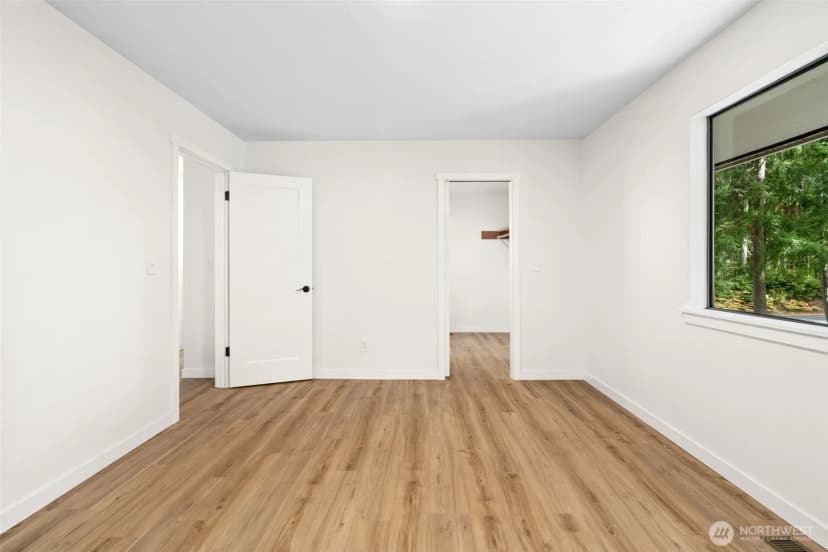 Property photo for 4808 E La Salle Street, Port Orchard photo 17