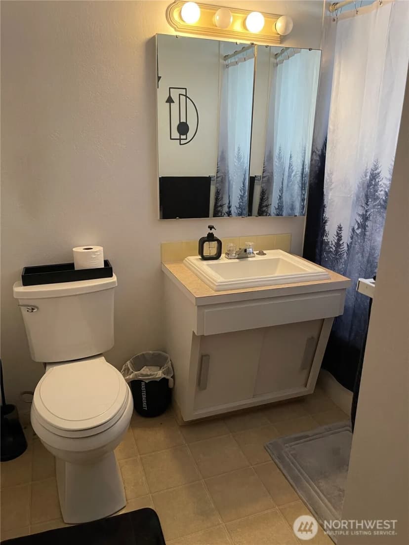 Property photo for 708 Grover Street, Lynden photo 15