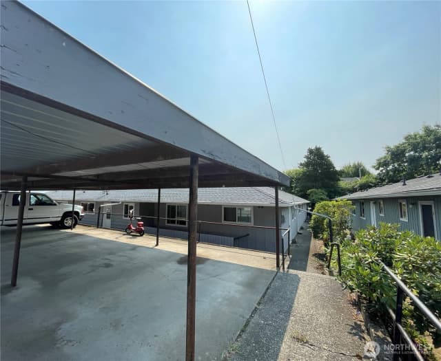 Property photo for 708 Grover Street, Lynden photo 3
