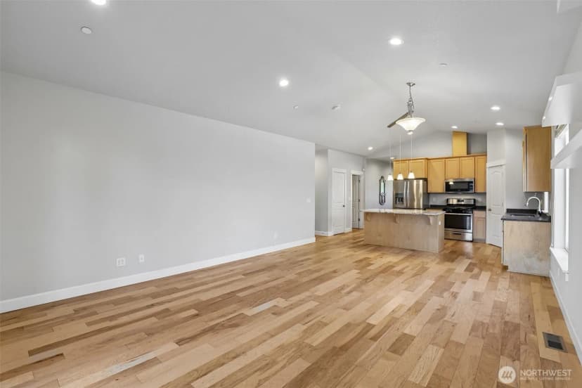 Property photo for 640 Se Sumner Street, Camas photo 8