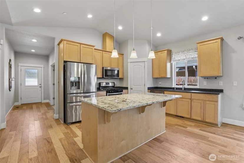 Property photo for 640 Se Sumner Street, Camas photo 11