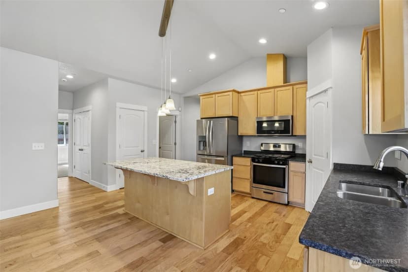 Property photo for 640 Se Sumner Street, Camas photo 9