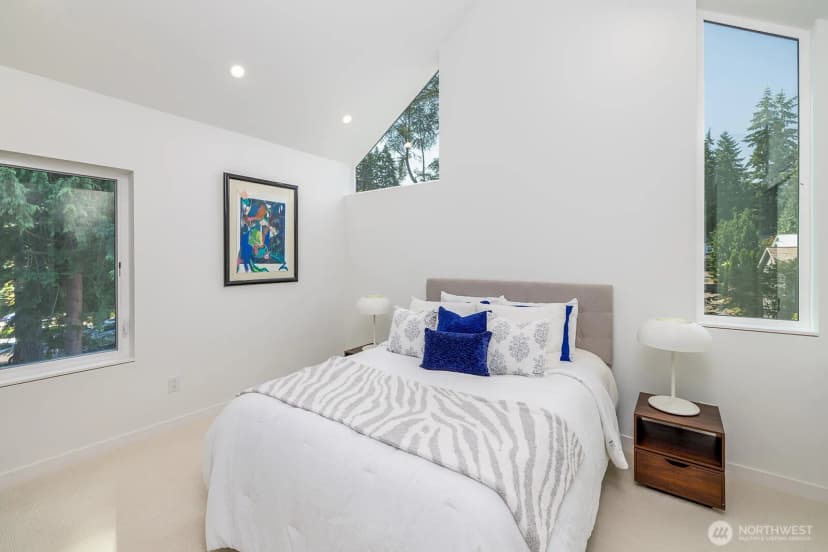Property photo for 12056 20th Avenue Ne, Seattle photo 13