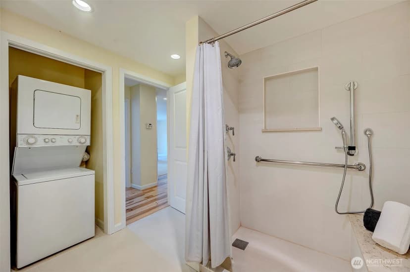 Property photo for 4117 Providence Point Drive Se, Issaquah photo 15