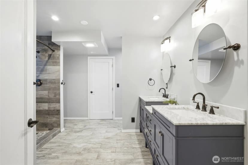 Property photo for 16714 Se Newport Way, Bellevue photo 16